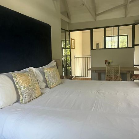 Comfortable Room With Large En Suite Bathroom Франсхук Экстерьер фото